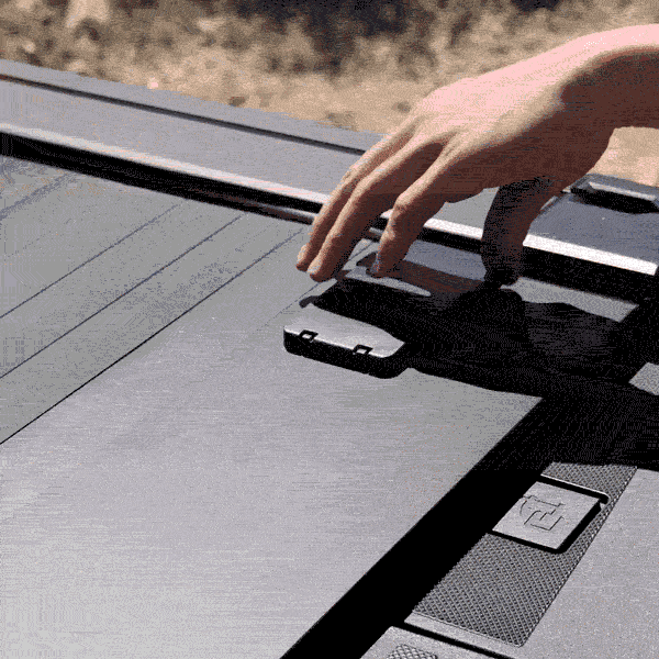 showcase function of mr retractable tonneau cover