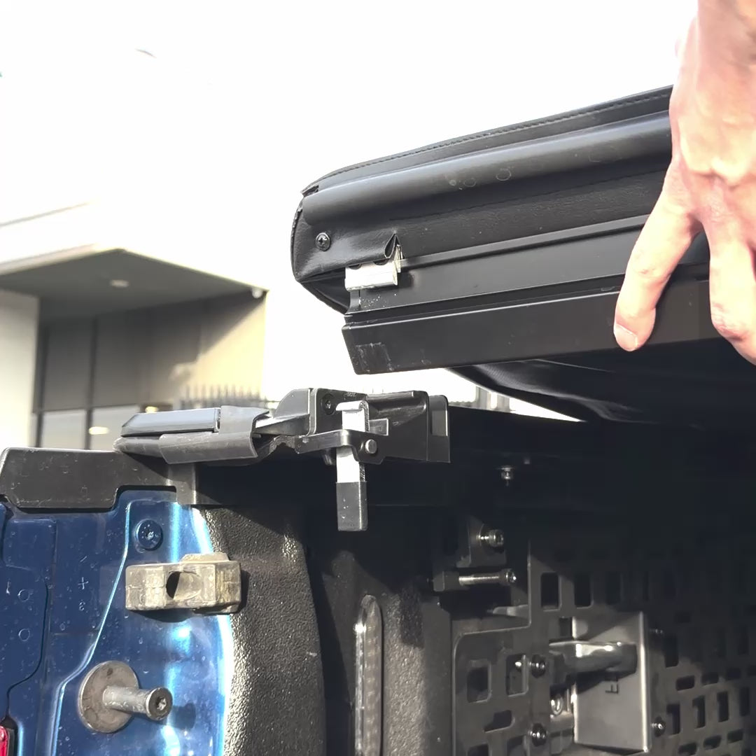 syneticusa soft roll-up tonneau cover locking